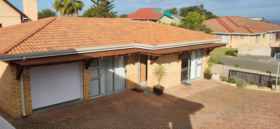 6 Bedroom Property for Sale in Dana Bay Western Cape